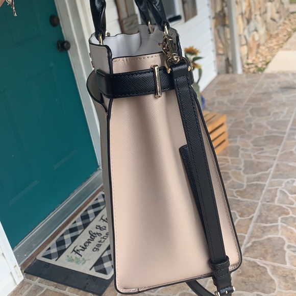 Kate spade hand bag - Picture 2 of 9